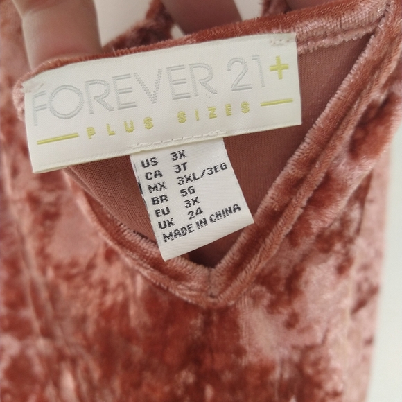 Forever 21+ | Crushed Velvet Bodysuit Blush Pink | Size 3X - Picture 6 of 6